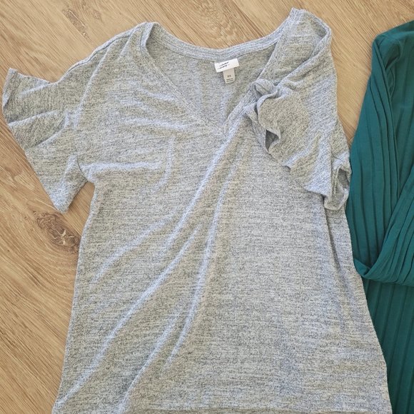 Lot of 3 shirts from target - Picture 2 of 7